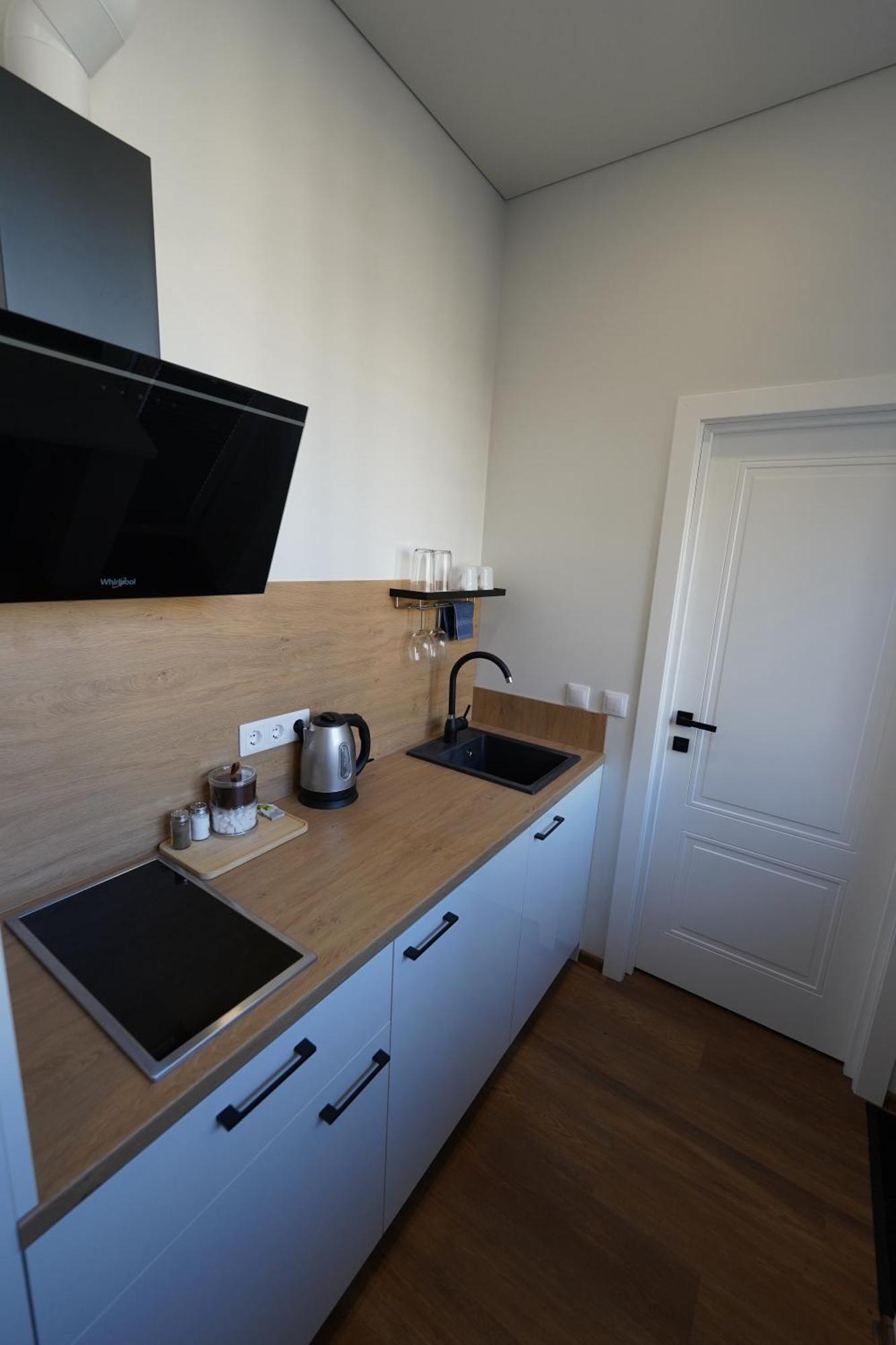Amber Light Self-Check-In Apartments Kaunas Zimmer foto